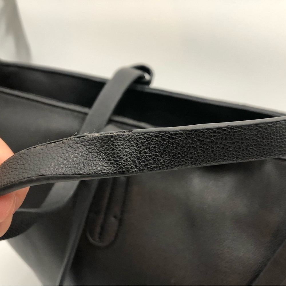 BCBG PARIS Black Shoulder Bag - Picture 7 of 9